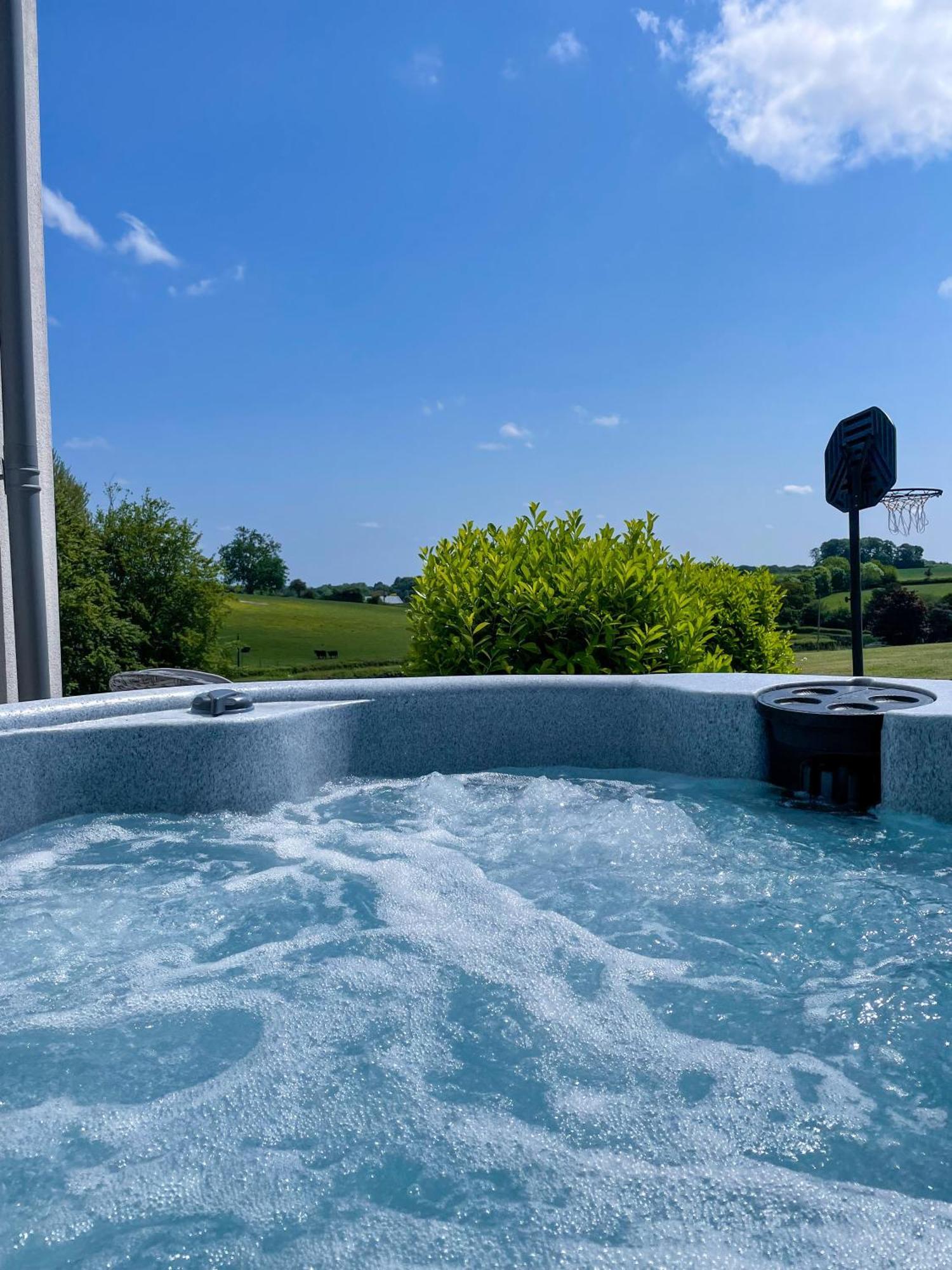 The Retreat, Sauna & Hot Tub, Charming & Cosy Gem Blandford Forum Bagian luar foto